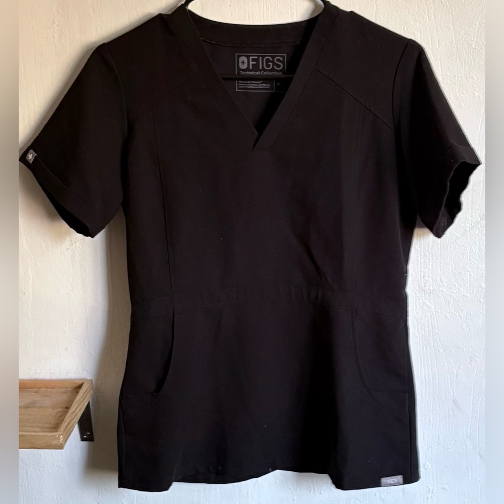 FIGS Technical Collection Black Flores Peplum Scrub Top Size XS